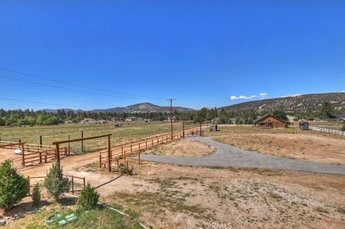 1178 Ln, Big Bear City CA  92314 exterior