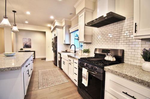 3562 Brookdale Dr, Santa Rosa, CA 95404-1546