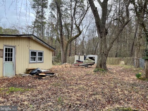 211 Palm Ave, Browns Mills NJ  08015-4128 exterior