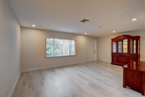 14366 Altocedro Dr, Delray Beach, FL 33484-2518