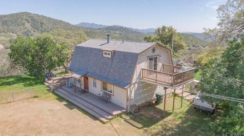 46335 Longview Rd, Orange Cove, CA 93675-9614