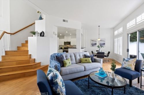 206 Madrona Ave, Brea, CA 92821-4060