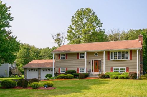 12 Birch Rd, Danbury CT  06811-3456 exterior