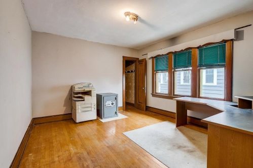 202 72, Milwaukee WI 53213-1828 exterior