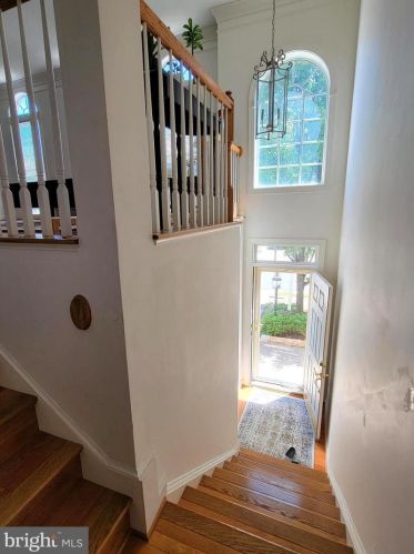 8058 Samuel Wallis St, Lorton, VA 22079-2349