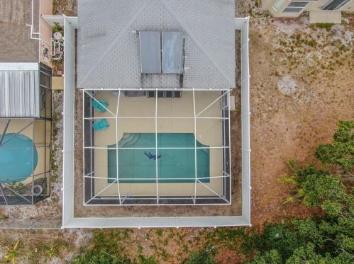 12704 Adventure Dr, Riverview FL exterior