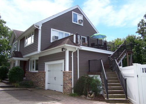 8 Glen Way, Lake Grove, NY 11755-2204