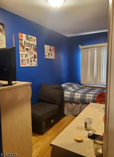 69 New York Ave, Newark NJ 07105-1210 exterior