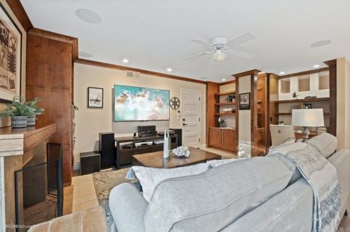 2257 Plazuela St, Carlsbad CA  92009-8029 exterior