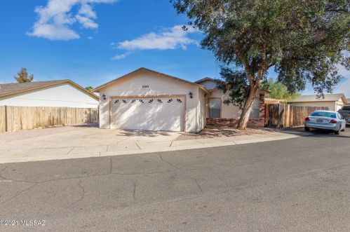 1990 Southbrooke Cir, Tucson, AZ 85705-4817