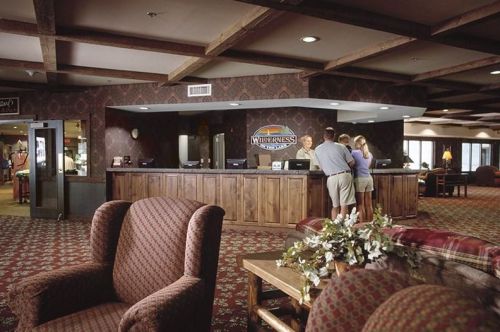350 Hiawatha Dr, Wisconsin Dells WI  53965-8475 exterior