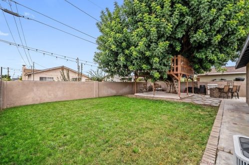 5775 Rio Way, Buena Park CA  90620-1249 exterior