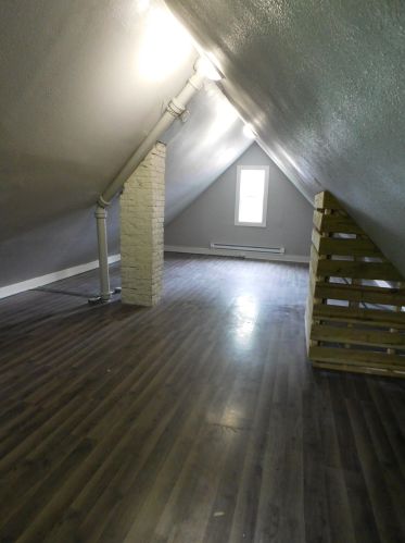 911 37, Milwaukee WI 53215-1418 exterior