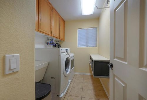 1891 Tavern Ct, Alpine CA  91901-3747 exterior