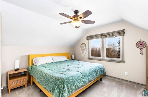 801 Skyline Pkwy, Duluth MN  55805-1149 exterior
