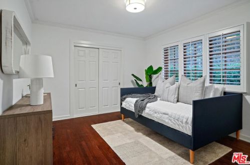 3531 Coldwater Canyon Ave, North Hollywood CA  91604-4060 exterior