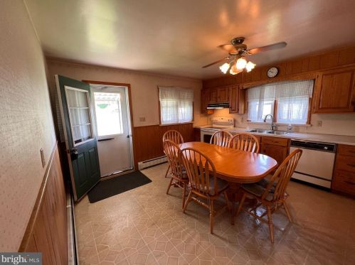 281 Gernants Church Rd, Dauberville PA  19533-8610 exterior