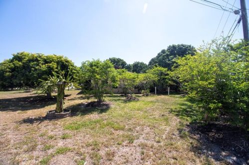 2225 2nd St, Cape Coral FL  33909-2876 exterior