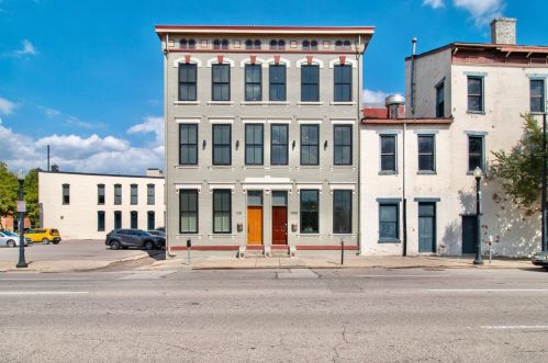 1008 Elm St, Cincinnati, OH 45202-1018