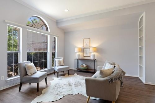 8033 Forest Trl, Dallas, TX 75238-4126