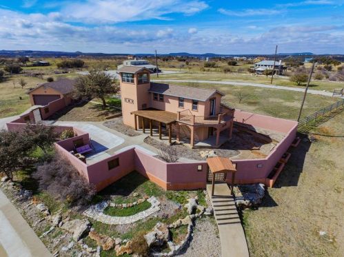7076 Hells Gate Loop, Strawn, TX 76475-2364