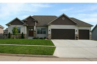 625 47th St, Ankeny, IA 50021-6826