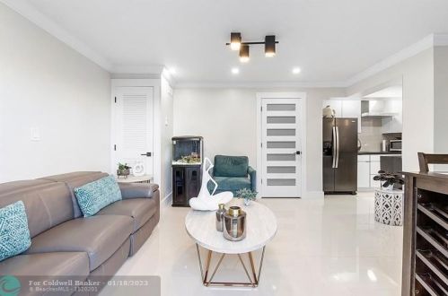 754 44th St, Hialeah FL  33013-1918 exterior