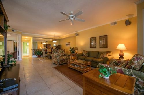 526 Laguna Royale Blvd, Naples, FL 34119-4601