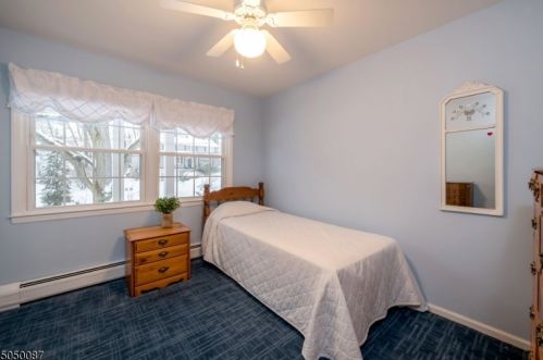 265 Hillcrest Rd, Ridgewood NJ  07450-2435 exterior