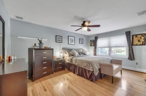 67 Stowe Dr, Poughquag NY  12570-4929 exterior