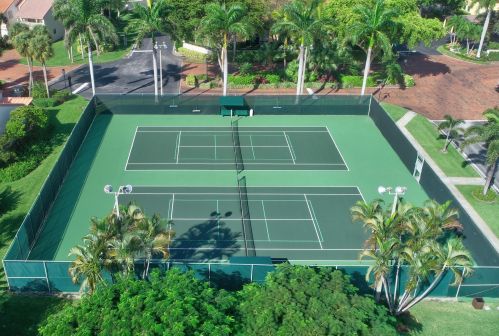 134 Harbor Cir, Delray Beach FL  33483-8005 exterior