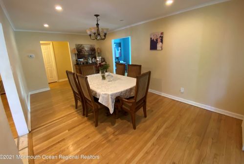 422 Monmouth Rd, West Long Branch NJ  07764-1244 exterior