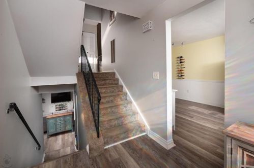 140 Vista Dr, Easton PA  18042-7202 exterior