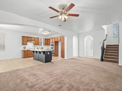 4478 Artemisa Dr, Fresno CA  93722-6450 exterior