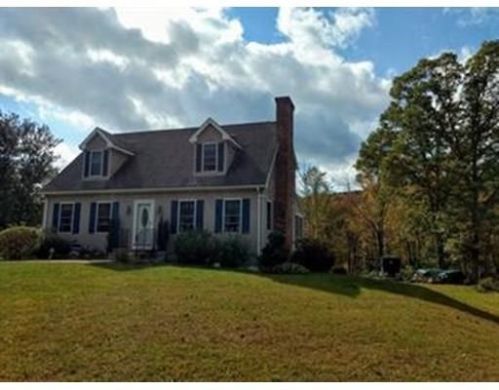 86 Margaret St, Monson, MA 01057-9417