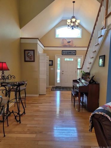 563 Cedar Mountain Rd, Litchfield CT  06787-2060 exterior