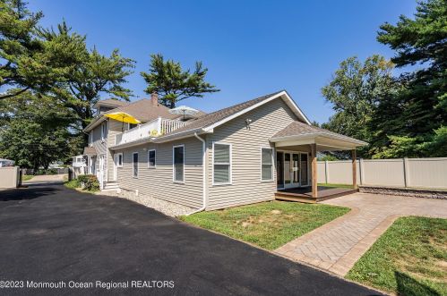 80 Wall St, West Long Branch NJ  07764-1863 exterior