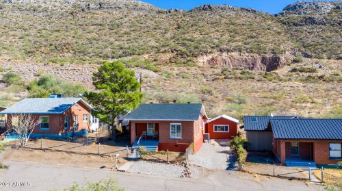 252 High School Ave, Superior, AZ 85173-2611