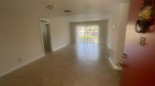 353 Lake Dora Dr, West Palm Beach, FL 33411-2371