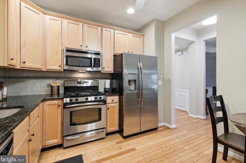 2106 Lilac Ct, Lansdale PA  19446-7611 exterior