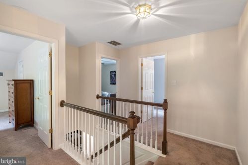 617 Grand Ave, Pittsburgh PA  19083-3224 exterior