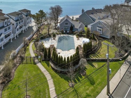 54 Sandpiper Cres, Milford, CT 06460-7953