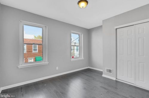 2022 Manton St, Philadelphia PA  19146-4328 exterior