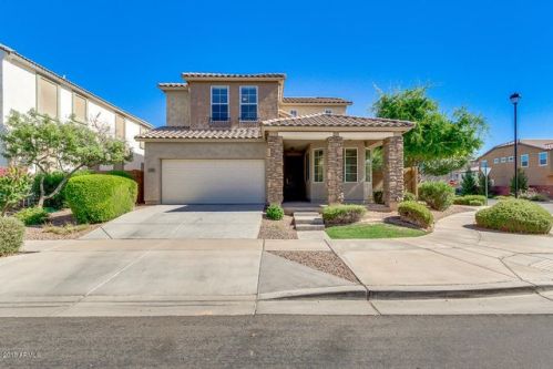 4201 Vest Ave, Gilbert, AZ 85295-6145