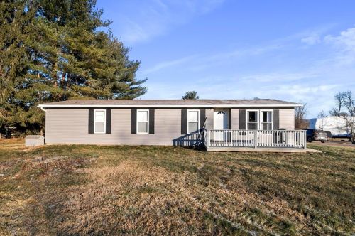 9865 State Route 180, Laurelville, OH 43135-9607