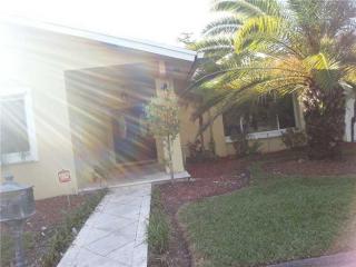 12040 112th Ave, Miami, FL 33176-4522