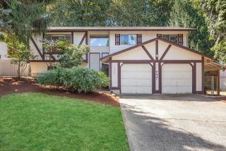 16627 106 St, Redmond WA  98052-2717 exterior