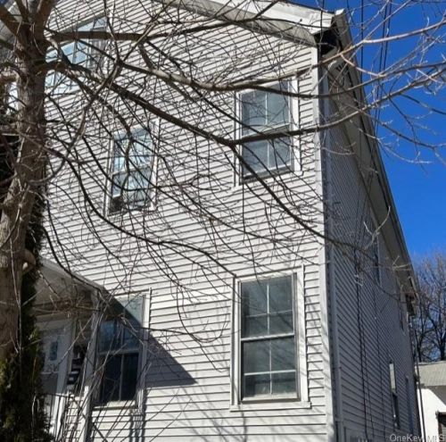 25 Smith St, Middletown NY  10940-3711 exterior