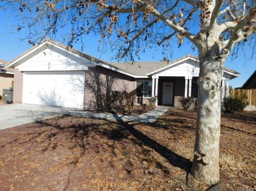 43528 32nd St, Lancaster, CA 93535-4958