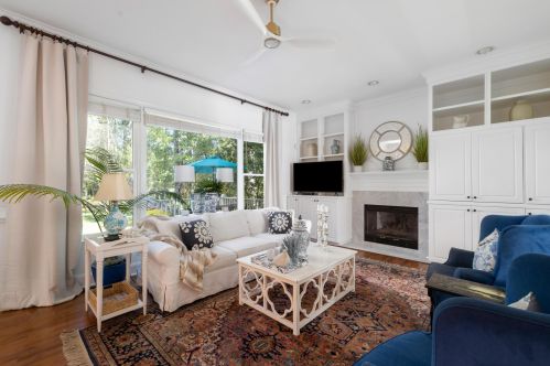 2961 Pignatelli Cres, Mount Pleasant SC  29466-8056 exterior